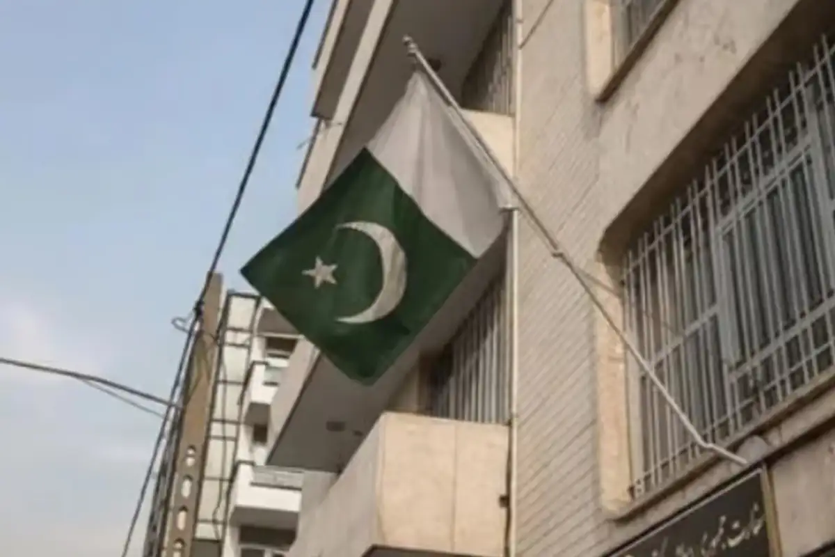 Diplomatic staff remains safe in bombing near Pakistan embassy in Tehran