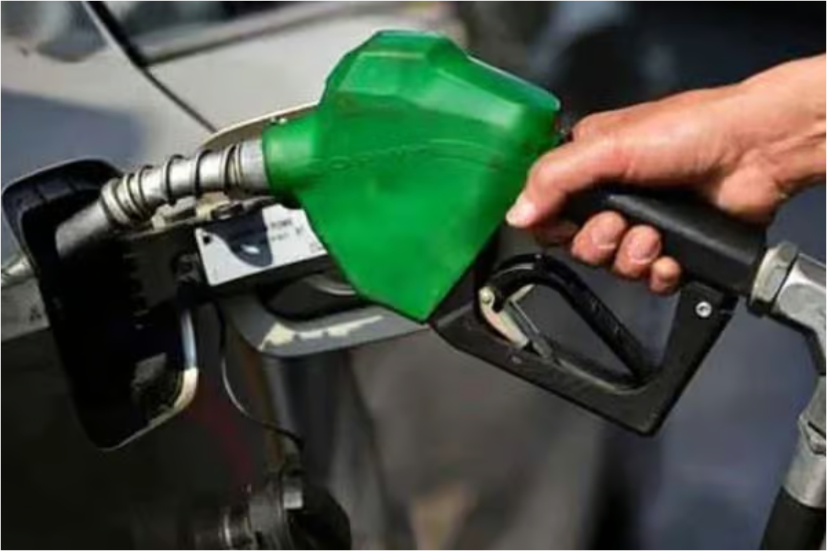Will petrol prices drop soon as Pakistan likely to receive 733,000 barrels Russian oil? Here’s a details