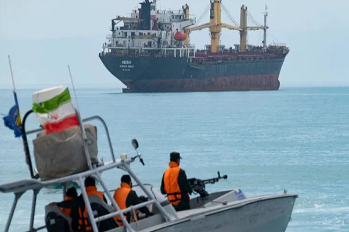 IRGC Offers Strait Access to Nations Expelling US, Israeli Envoys