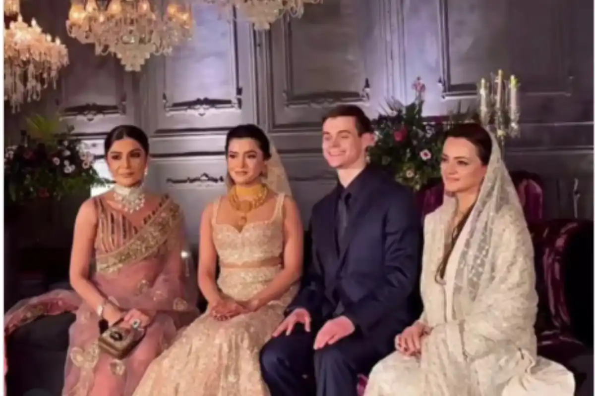 Marriyum Aurangzeb Stuns at Ittaf Omer’s Daughter’s Reception