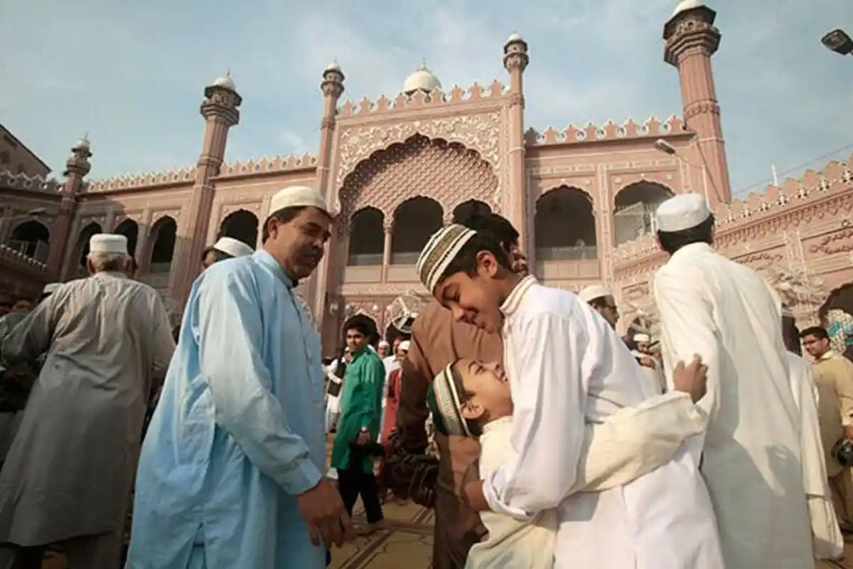 Government Declares Official Eid ul-Fitr Holidays in Pakistan