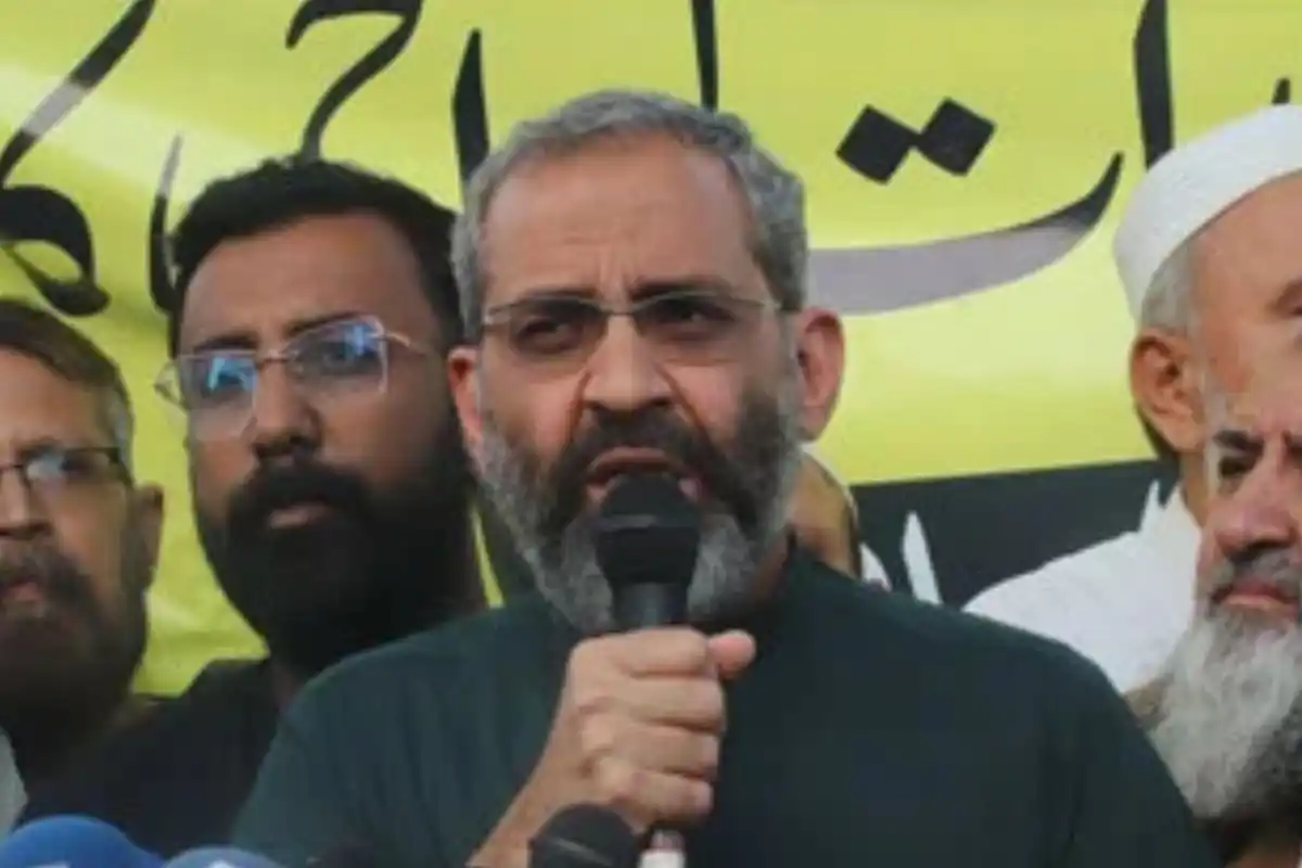 Munim Zafar Calls Murtaza Wahab a ‘Fake Mayor’ in Karachi