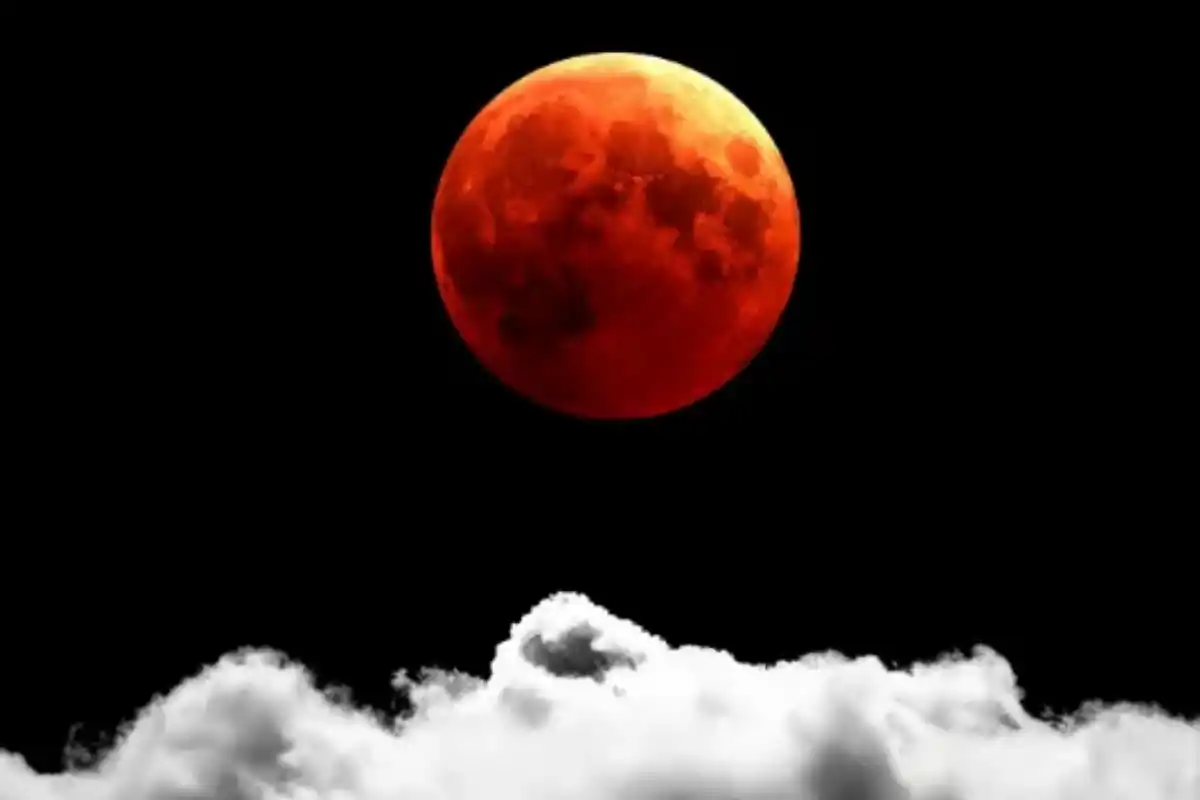 First Total Lunar Eclipse of 2026 Observed Worldwide, Including in Pakistan