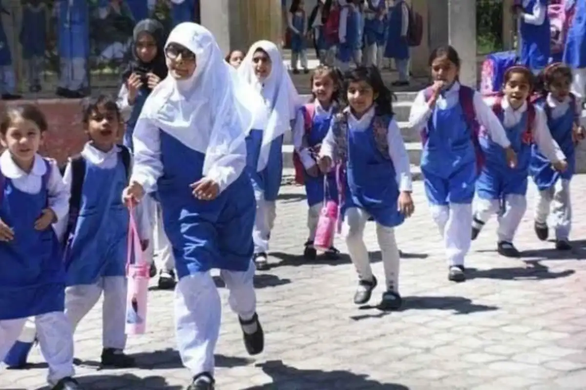 Punjab Closes Educational Institutions, Imposes Fuel Allowance Cuts Amid Middle East Conflict and Oil Crisis