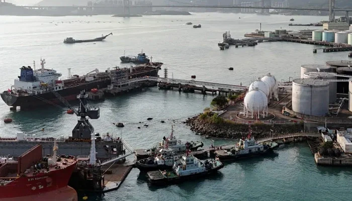 US Sanctions Major Chinese Refinery for Buying Oil from Iran