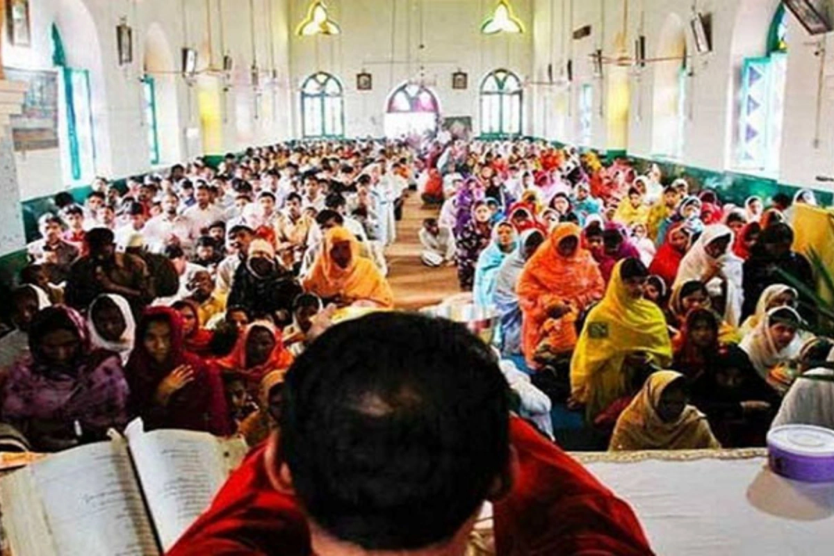 Global Easter Celebrations Take Place Including Pakistan