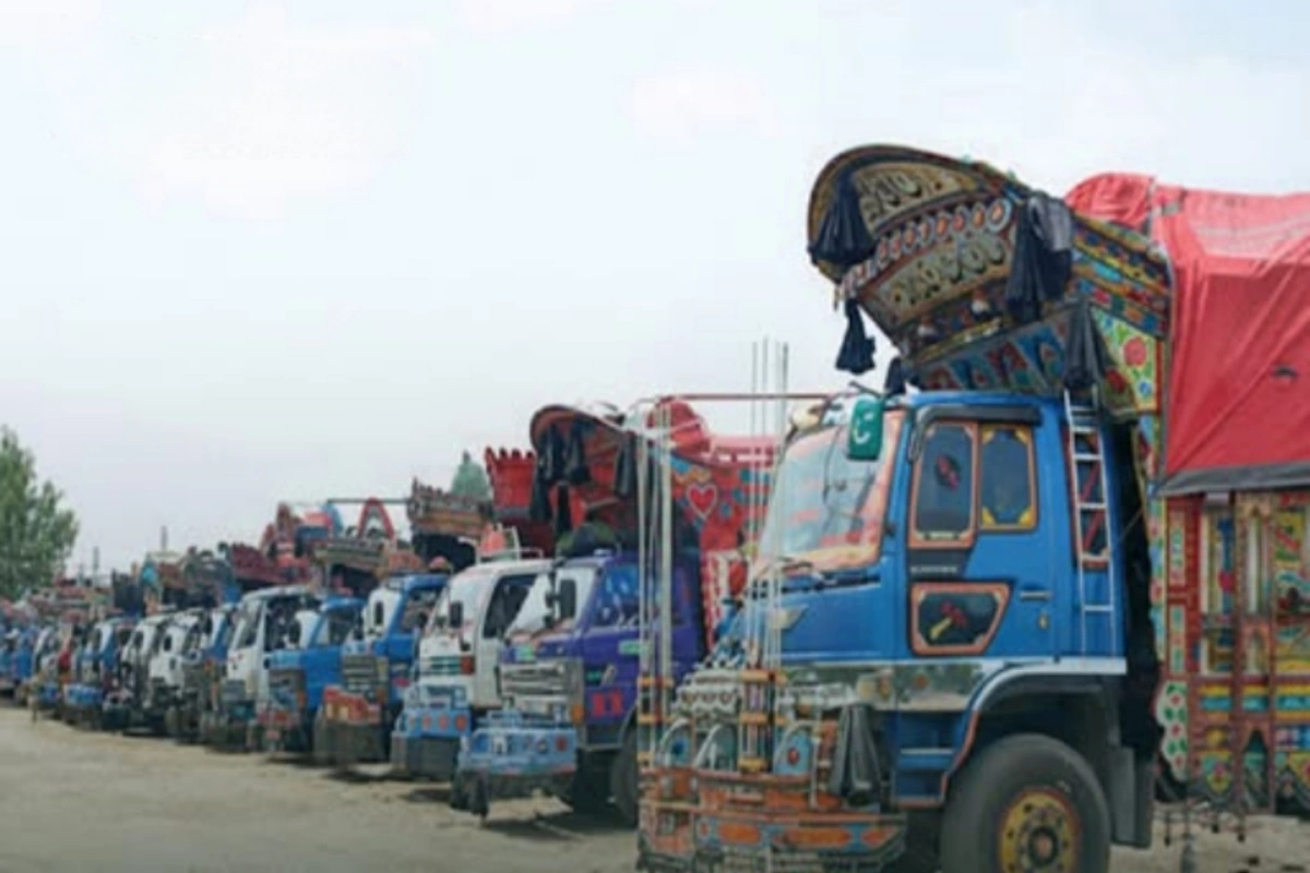 Pakistan Goods Transport Increases Fares by 10% After Petrol Price Hike