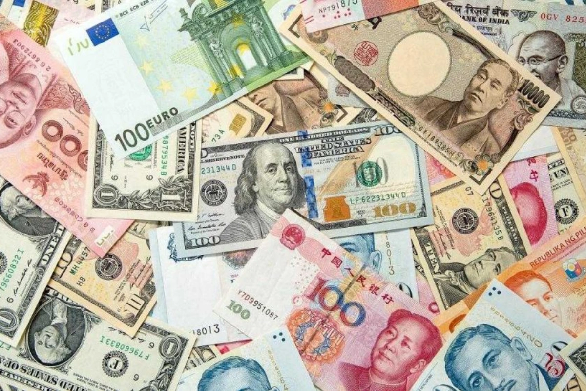 Pakistan dollar dependence