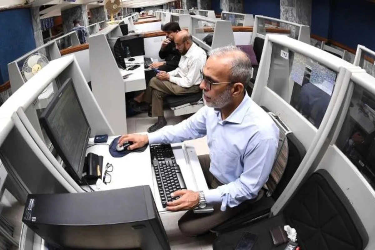 PSX Drops as US-Iran Tensions Push Oil Above $100