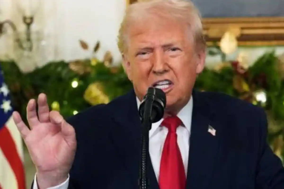 Trump Threatens Iran Infrastructure Over Strait of Hormuz Blockade