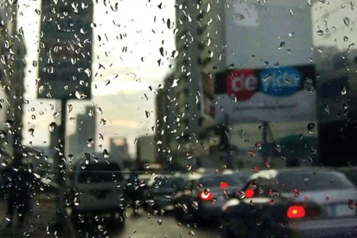 Light to moderate rainfall expected in Karachi from tomorrow