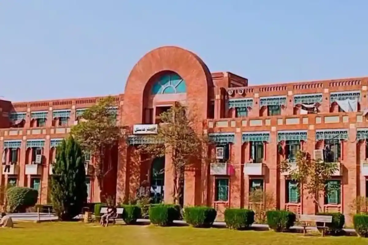 Islamabad Universities Postpone Exams and Shift Online as Security Tightens Ahead of US-Iran Talks