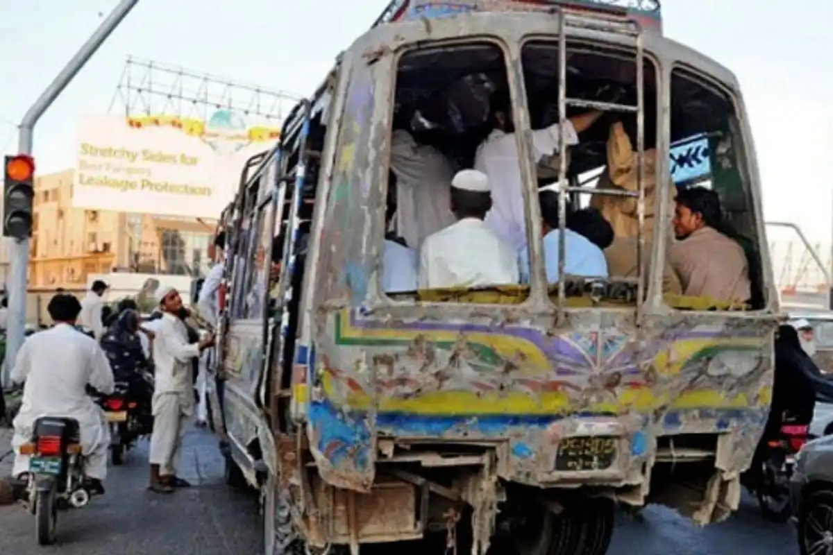 Sindh Orders Strict Action Against Vehicles Operating Without Route Permits and Fitness Certificates