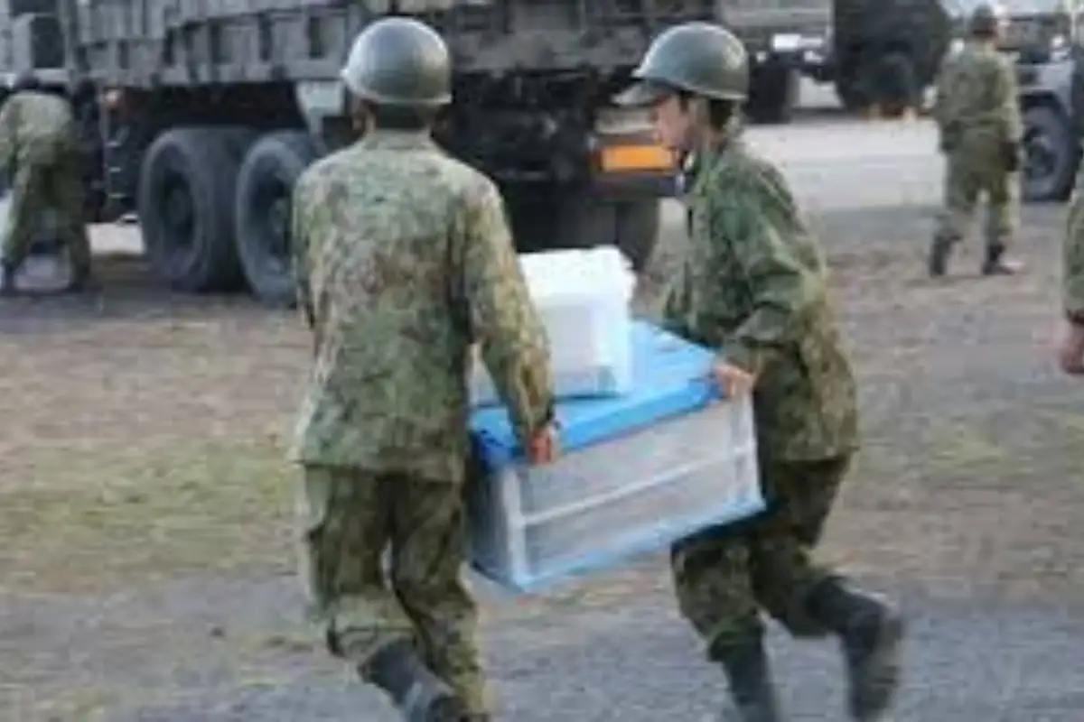 Japan Issues Megaquake Warning After 7.5 Magnitude Earthquake Triggers Tsunami Alert