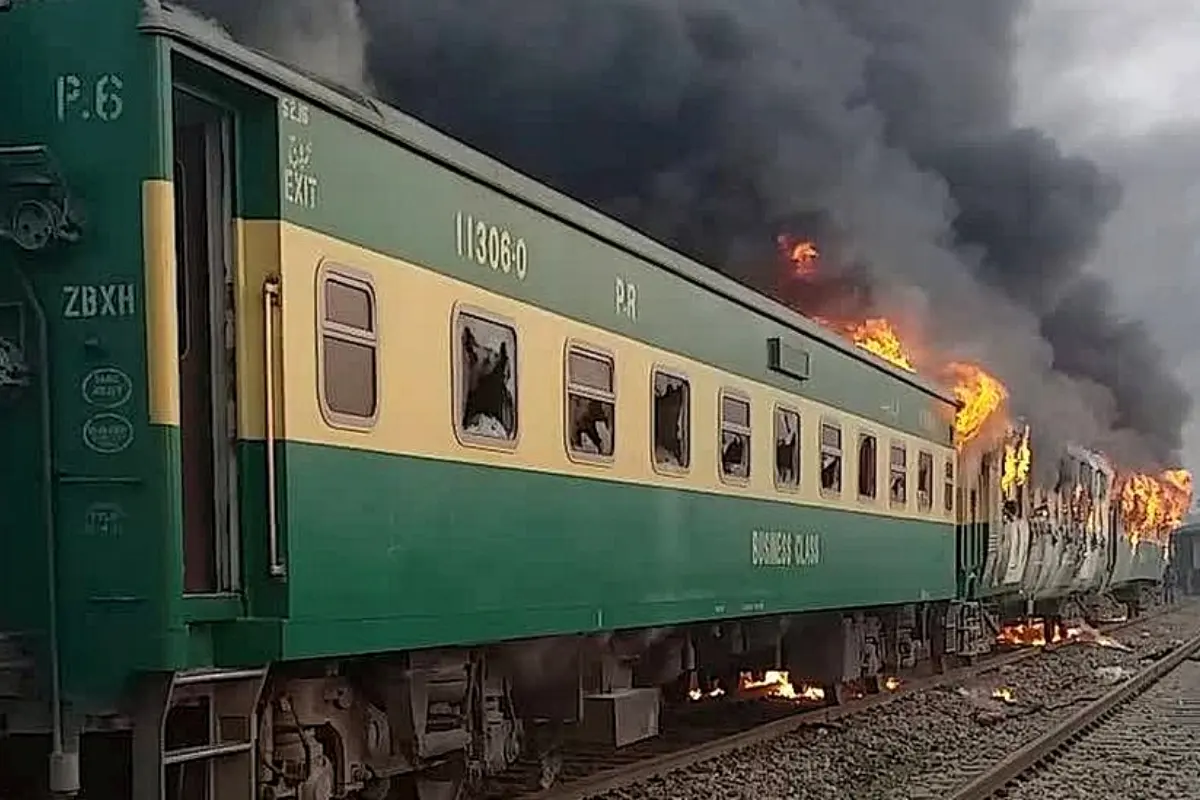 Fire breaks out in Rehman Baba Express engine