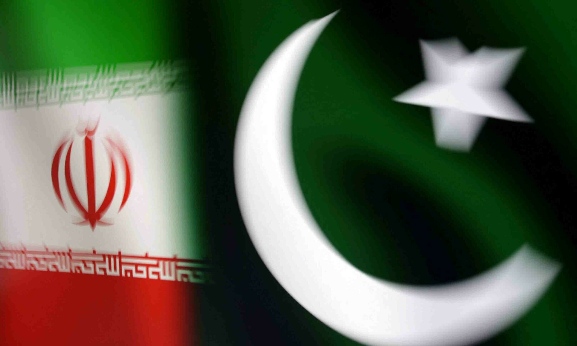 Pakistan Urges Iran for a Middle Ground