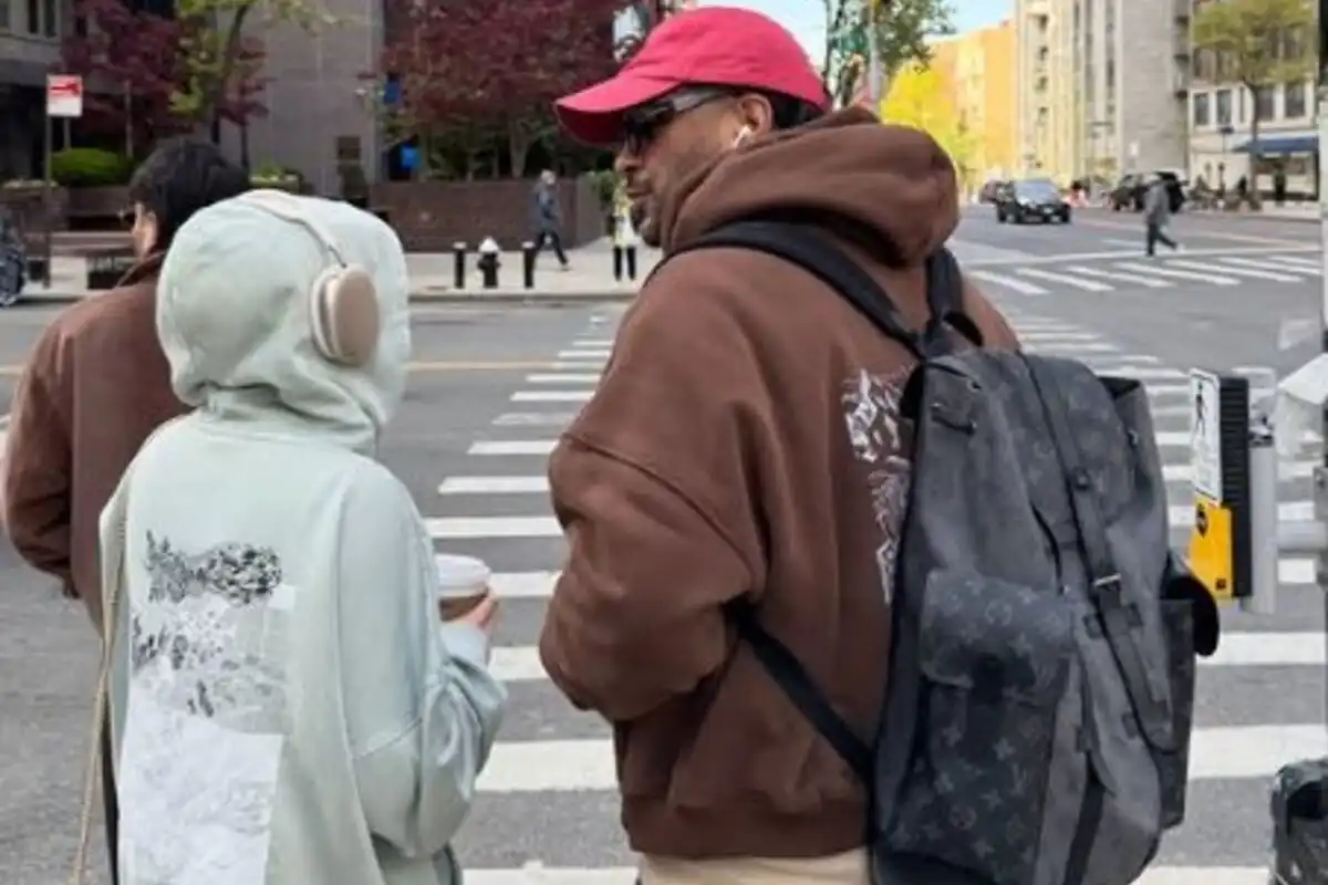 Asim Azhar Shares NYC Photos: Fans Spot Hania Amir in Same Streets
