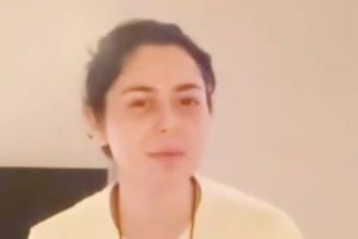 Hania Aamir Opens Up About Feeling Lost & Adulthood