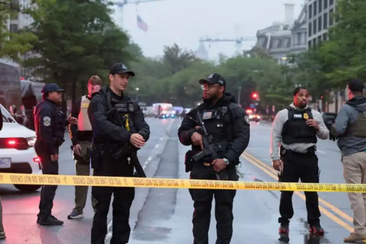 White House Security Foils Attack Attempt, Suspect Shot Dead
