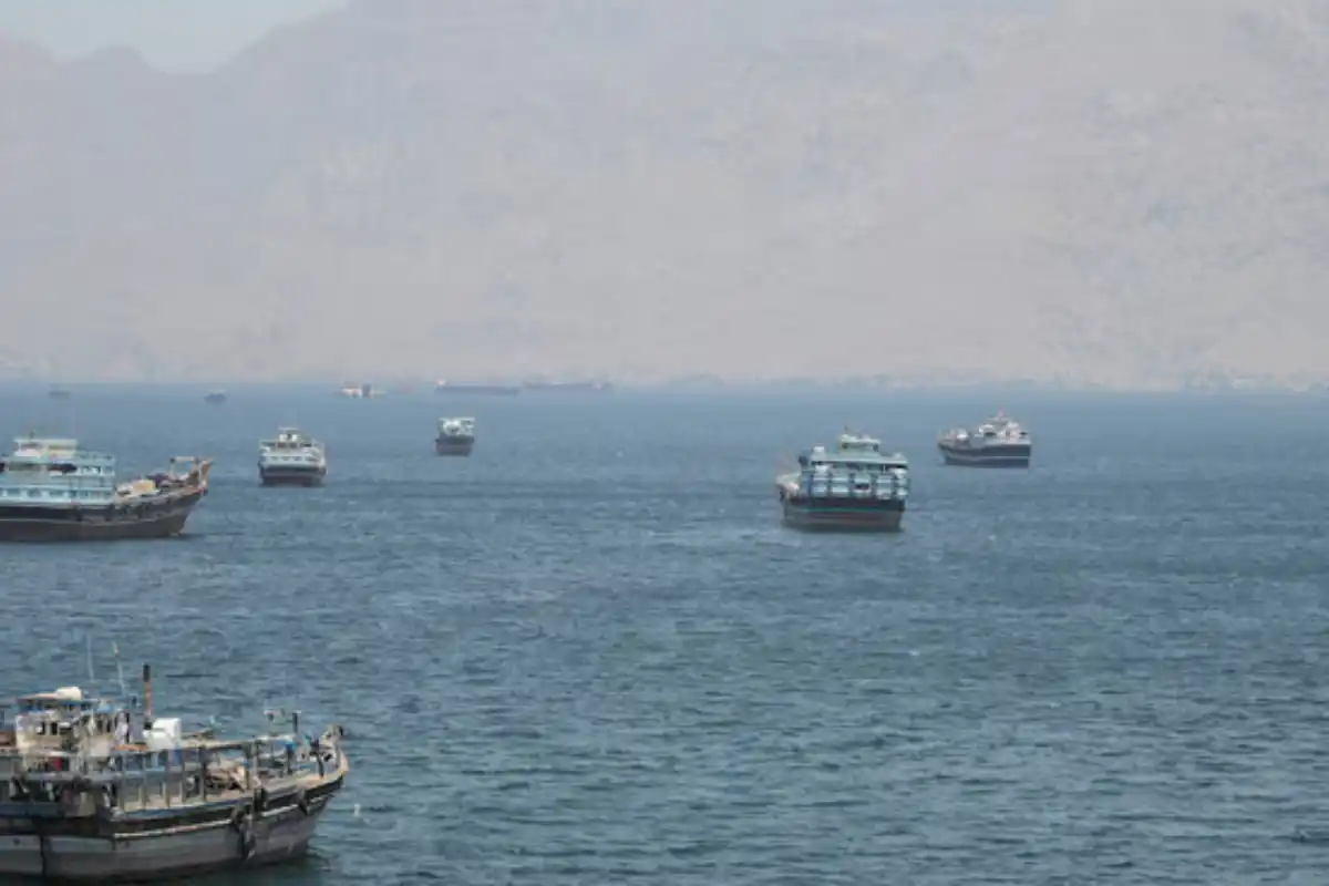 Strait of Hormuz Calm, but Peace Talks Between US and Iran Stall