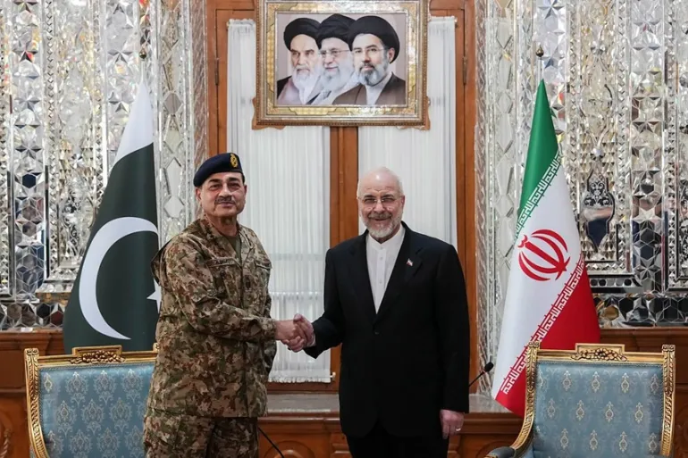 Iran-US Dialogue on Verge of Finalization Via Mediator Pakistan