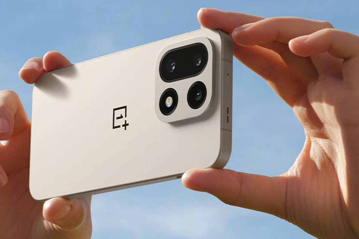 OnePlus 16 leaks reveal mixed claims about 200MP camera and display