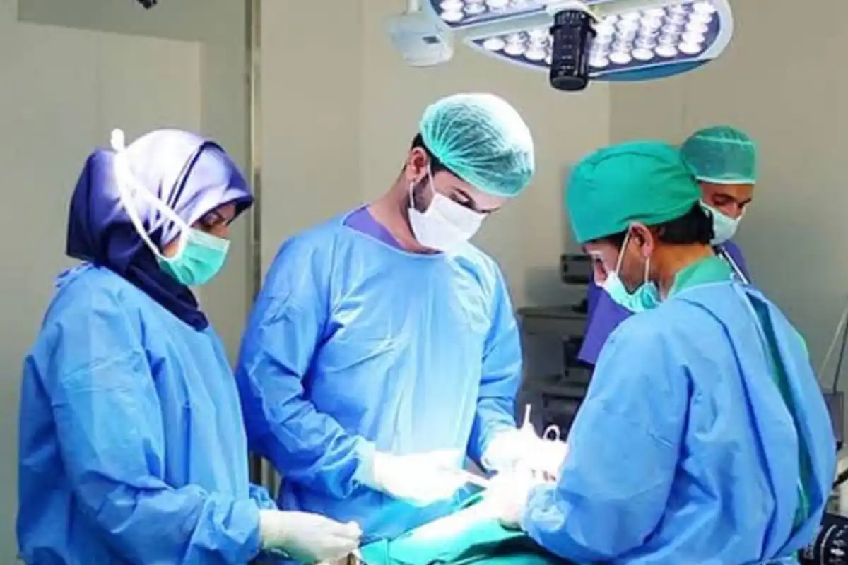 KP Expands Free Cancer Treatment Medicines to Entire Province