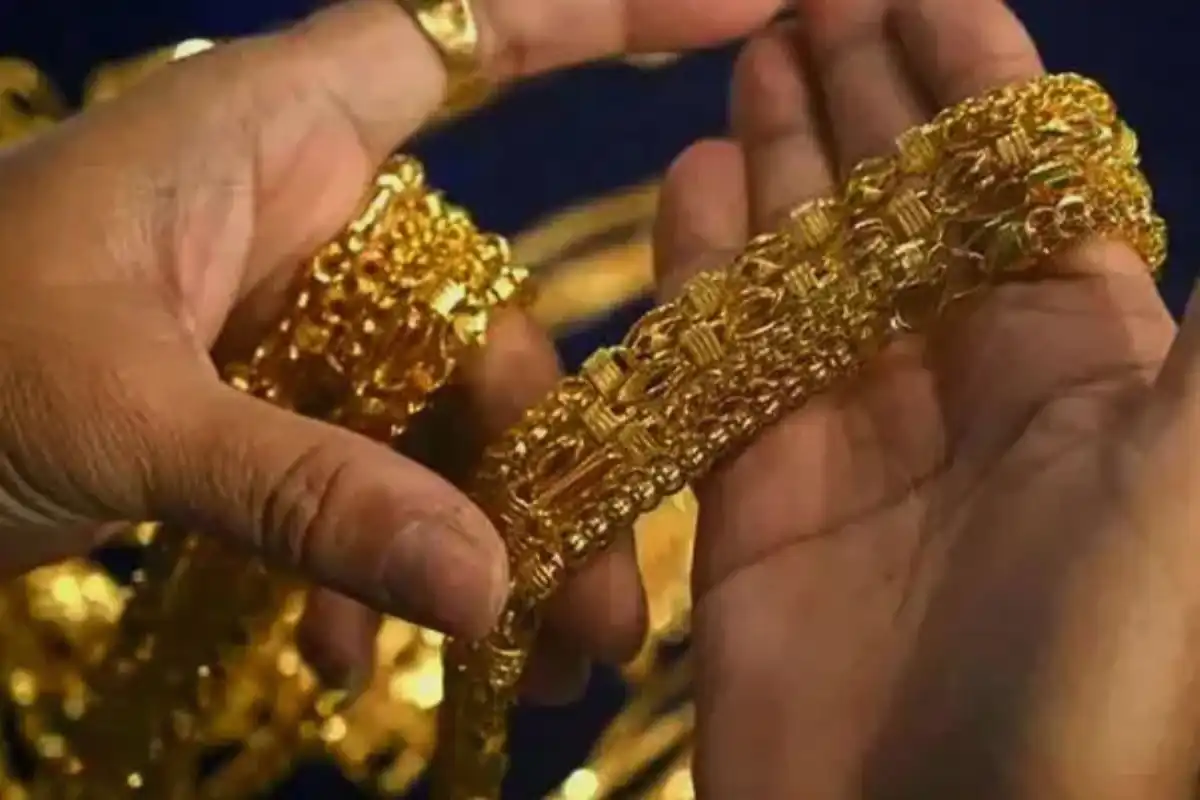 Gold Prices Rise Slightly in Pakistan as Global Market Trends Push Rates Higher