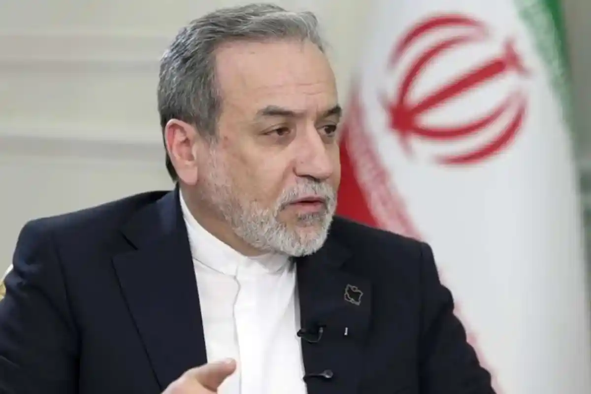 Iran FM Says US War Against Iran Imposes Heavy Economic Costs on Americans