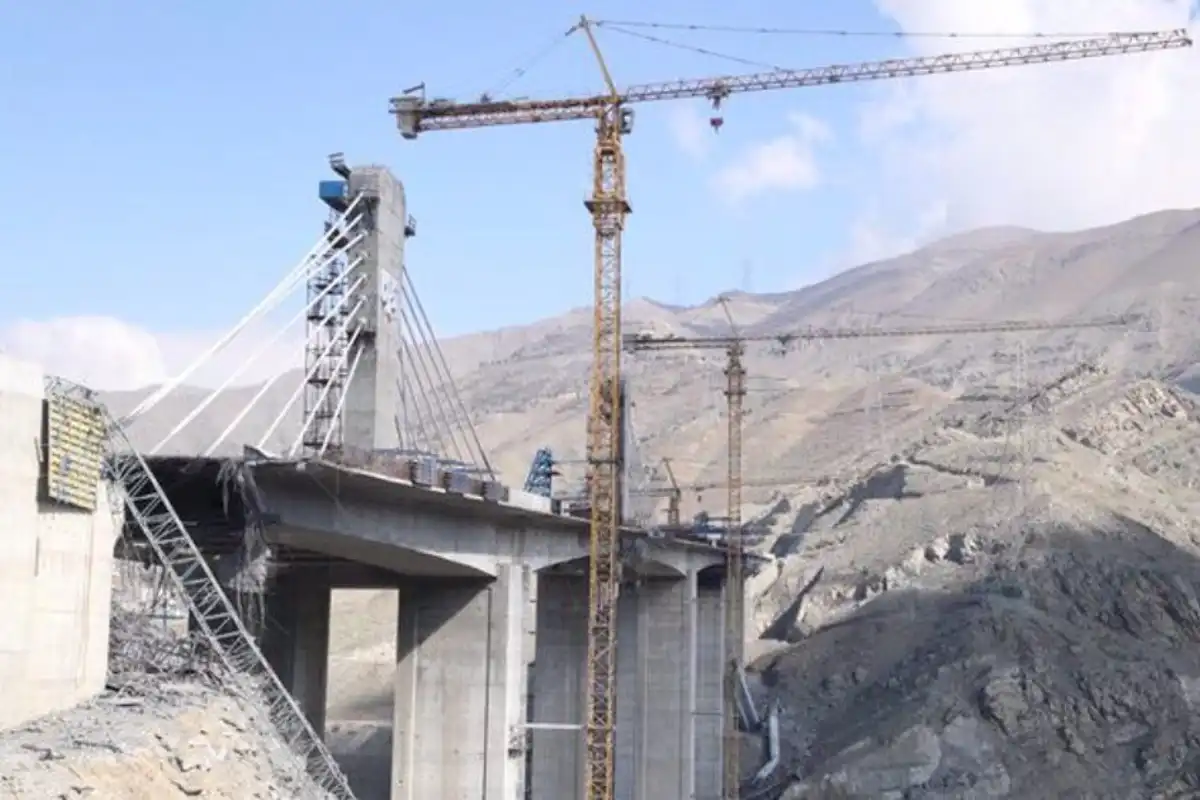 Iran Begins Reconstruction of B1 Bridge in Karaj After US-Israeli Airstrikes Damage Infrastructure
