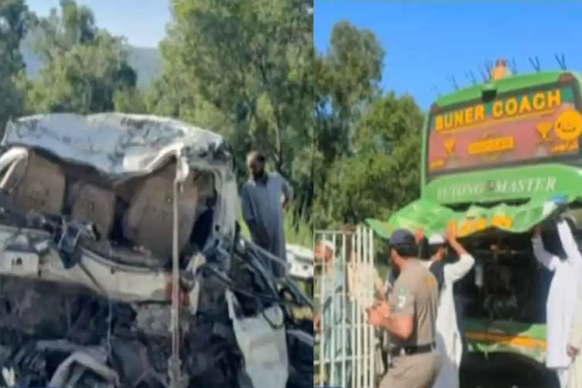 11 Killed, 7 Injured as Van Collides With Bus on Swat Expressway Near Peshawar