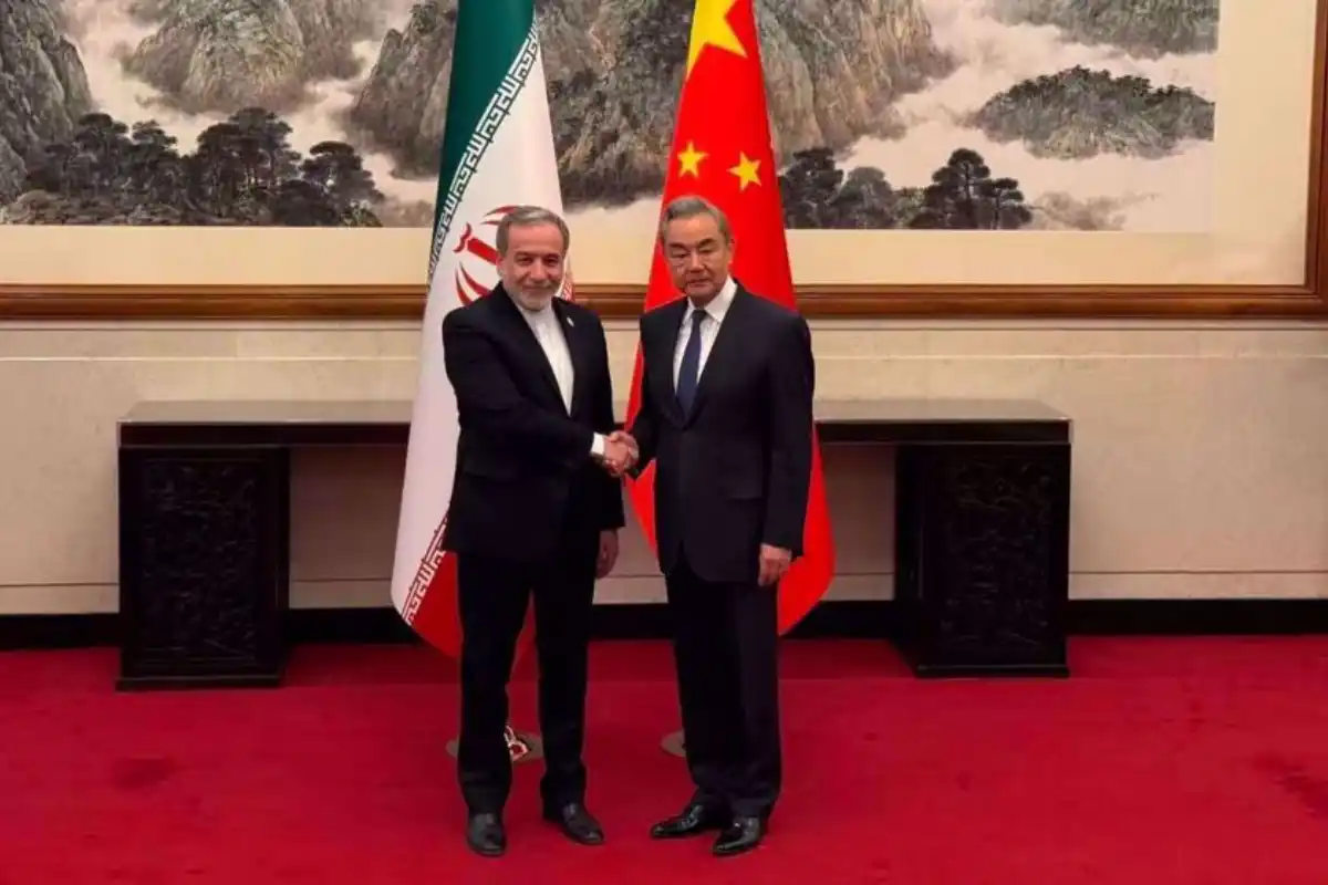 China Condemns “Illegitimate” War on Iran During High-Level Talks with Foreign Minister Araghchi in Beijing