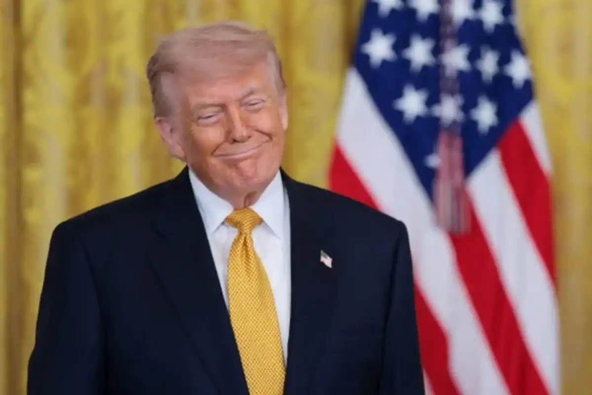 Trump Says Iran Deal “Very Possible” but Warns of Strikes if Negotiations Fail