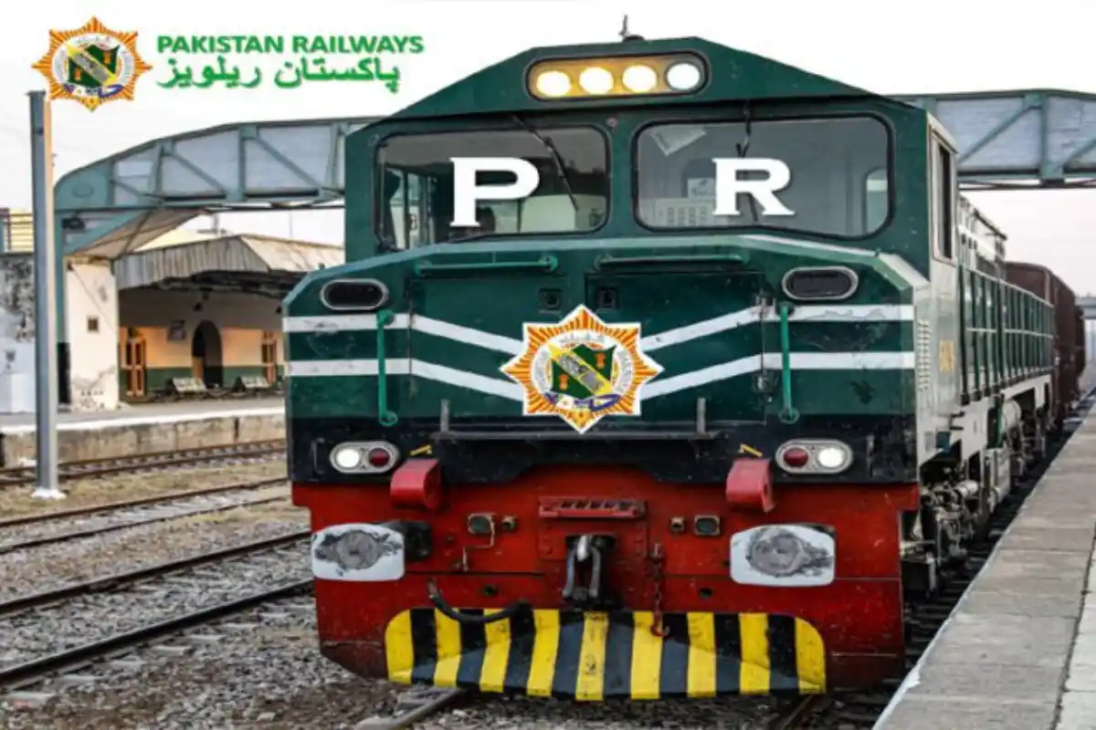 Pakistan Railways Suspends 8 Passenger Trains Temporarily Amid Rising Fuel Prices and Operational Costs