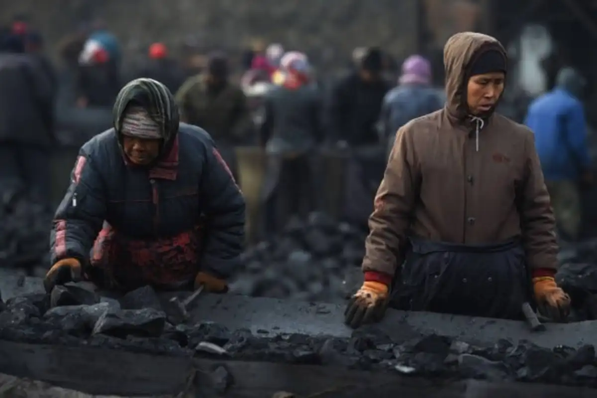 Eight Dead, 38 Still Trapped After Gas Explosion Rocks China Coal Mine in Shanxi Province