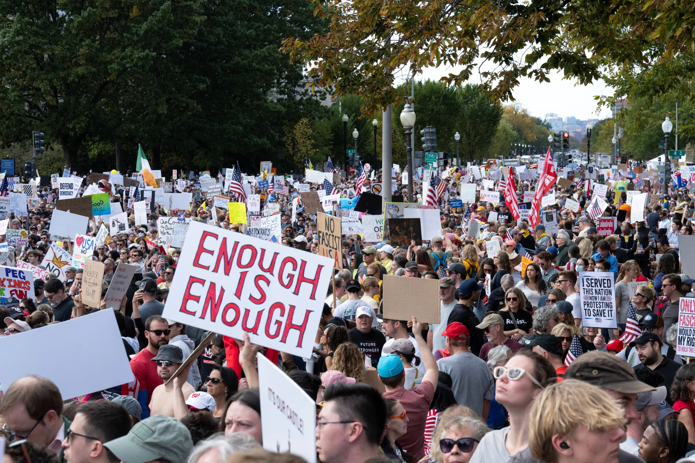 Former US Congresswomen Warns of Political Revolution in US