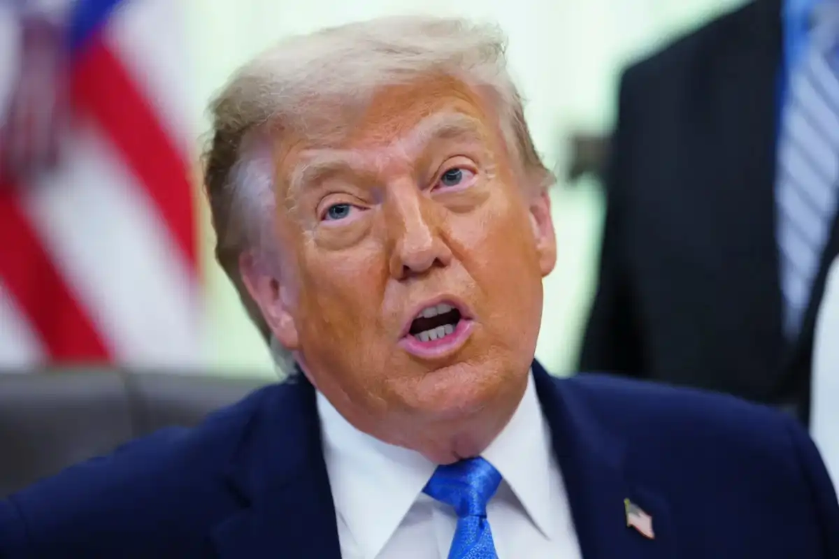 Trump Says Iran Contacted Him Seeking End to US Military Strikes