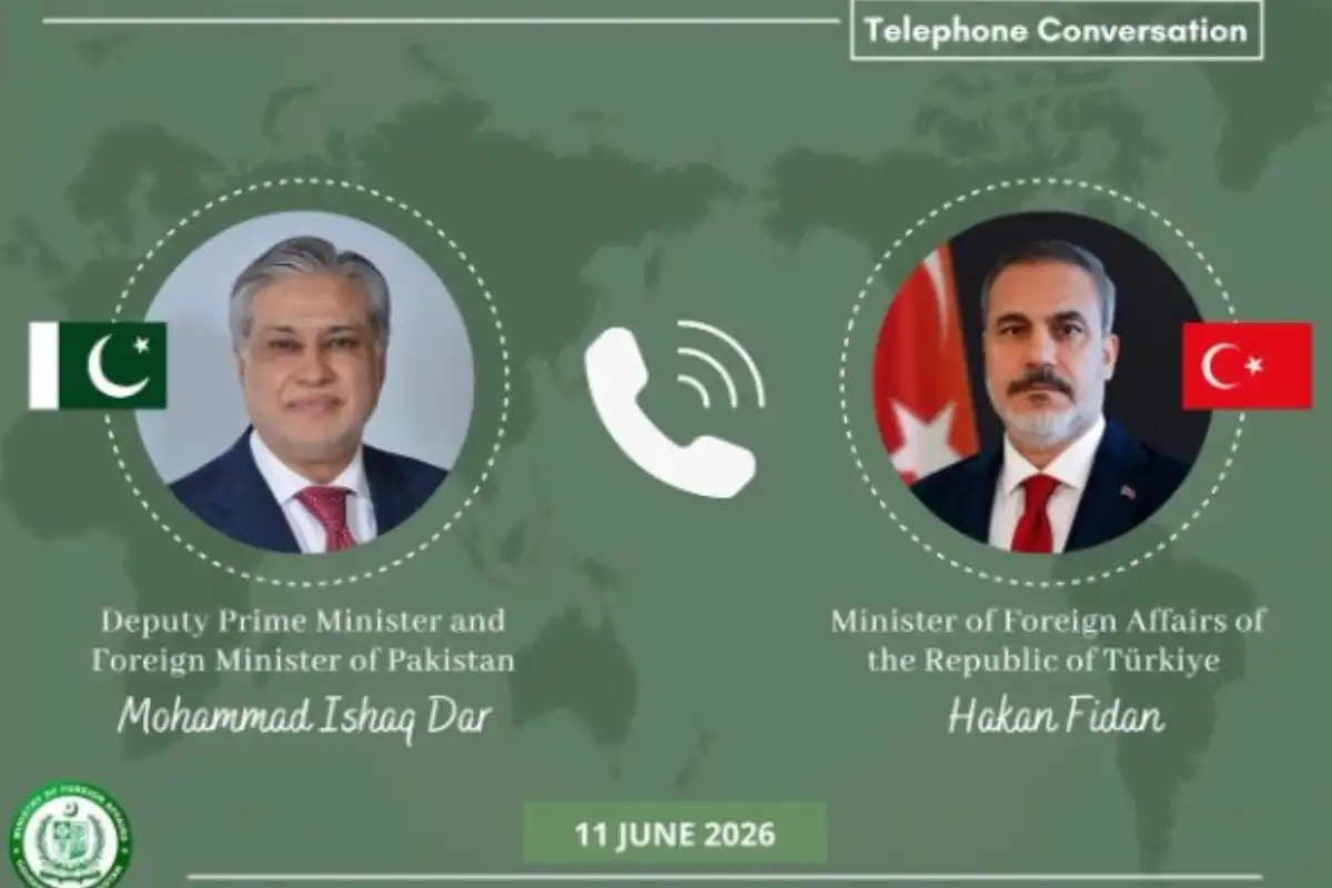 Ishaq Dar Calls Turkish FM Hakan Fidan to Discuss Escalating Middle East Crisis and Regional Stability