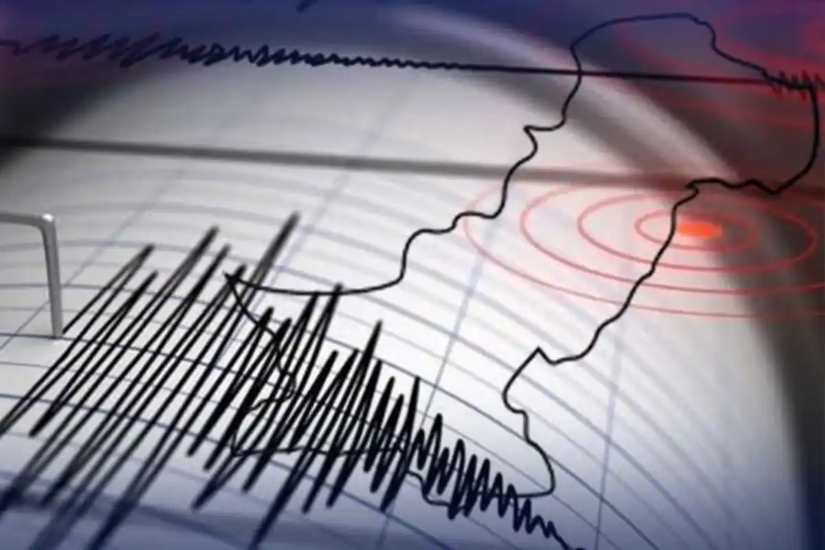 Strong Earthquake Tremors Jolt Islamabad, KP and Punjab