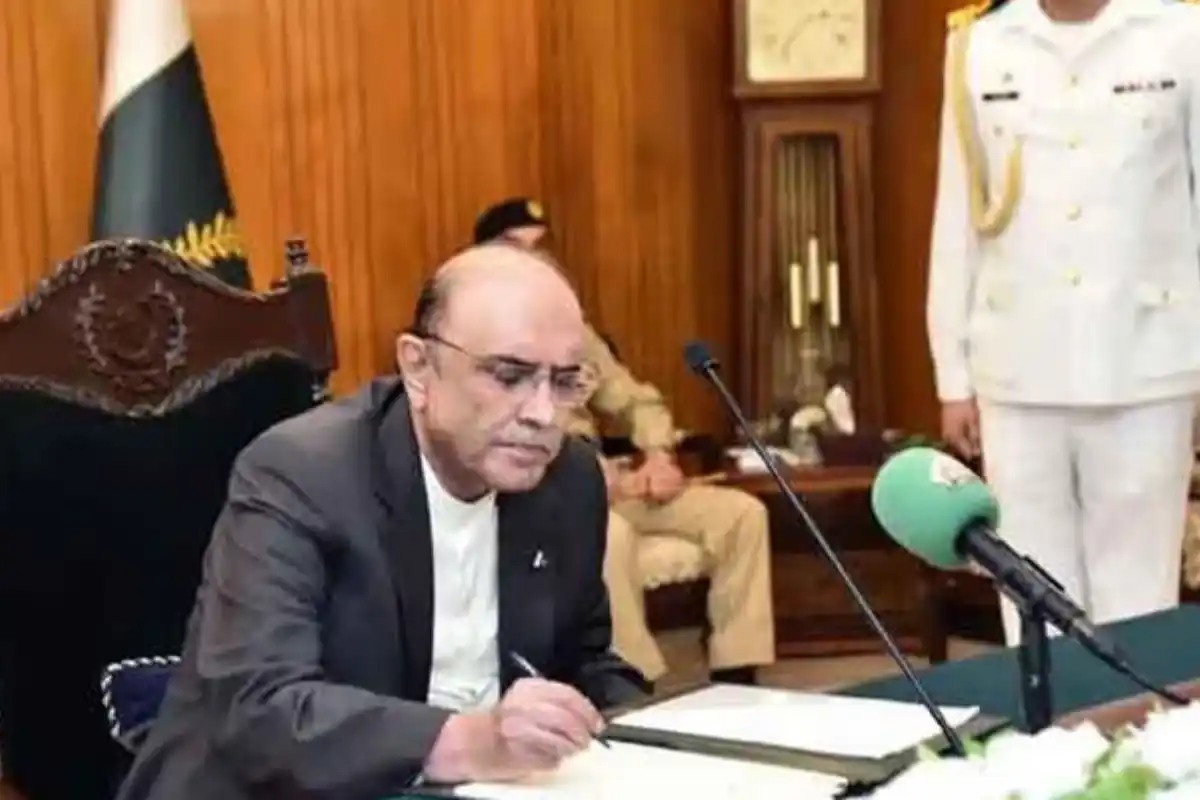 President Zardari Signs Finance Bill 2026-27 — Pakistan Rs18.77 Trillion Budget Effective July 1