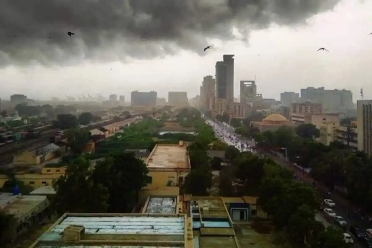 Karachi Weather Update June 1, 2026: Hot and Humid Day With 75% Humidity, Max 37°C Expected
