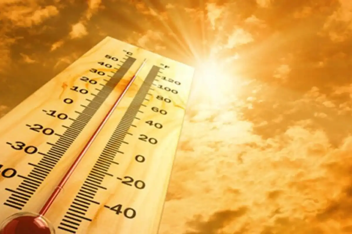 Karachi’s Feels-Like Temperature Peaks at 54°C Amid 79% Humidity as PMD Heatwave Warning Extends Across Sindh Until June 12