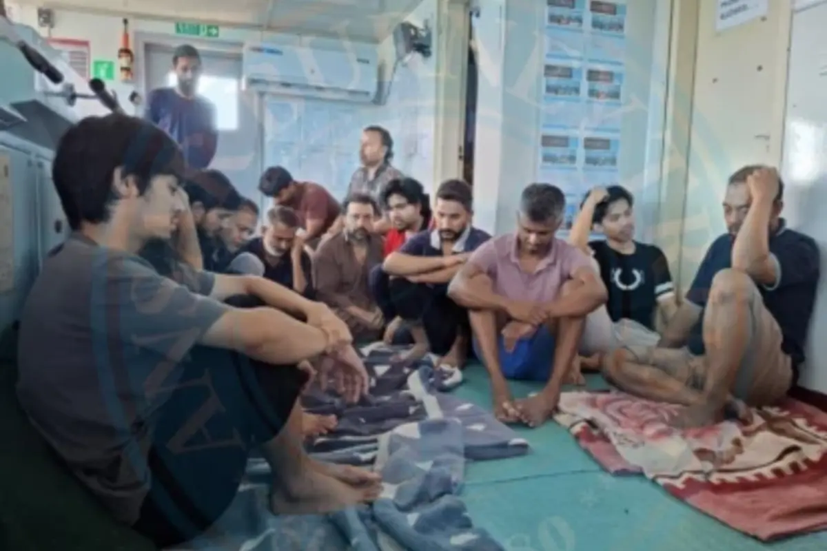 Government Intensifies Efforts to Secure Release of Pakistanis Held by Somali Pirates
