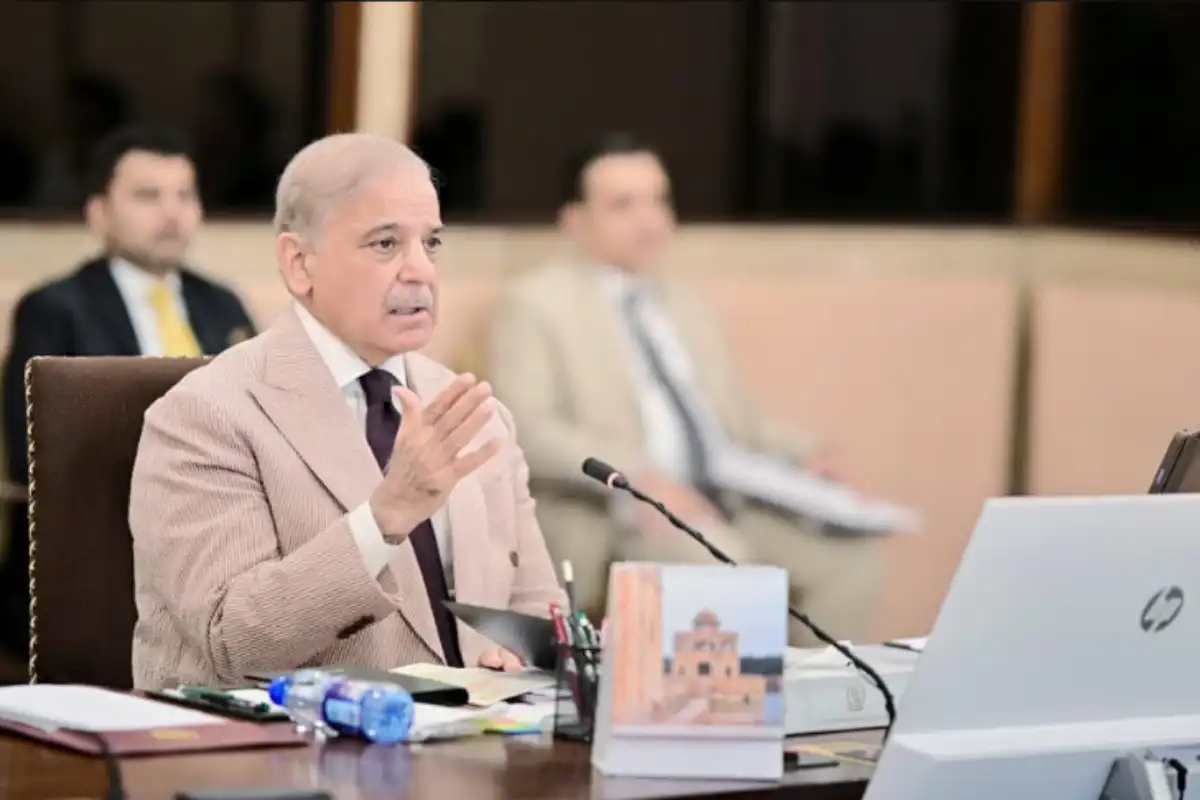 PM Shehbaz Renews Dialogue Offer, Says “It’s Never Too Late” for Opposition