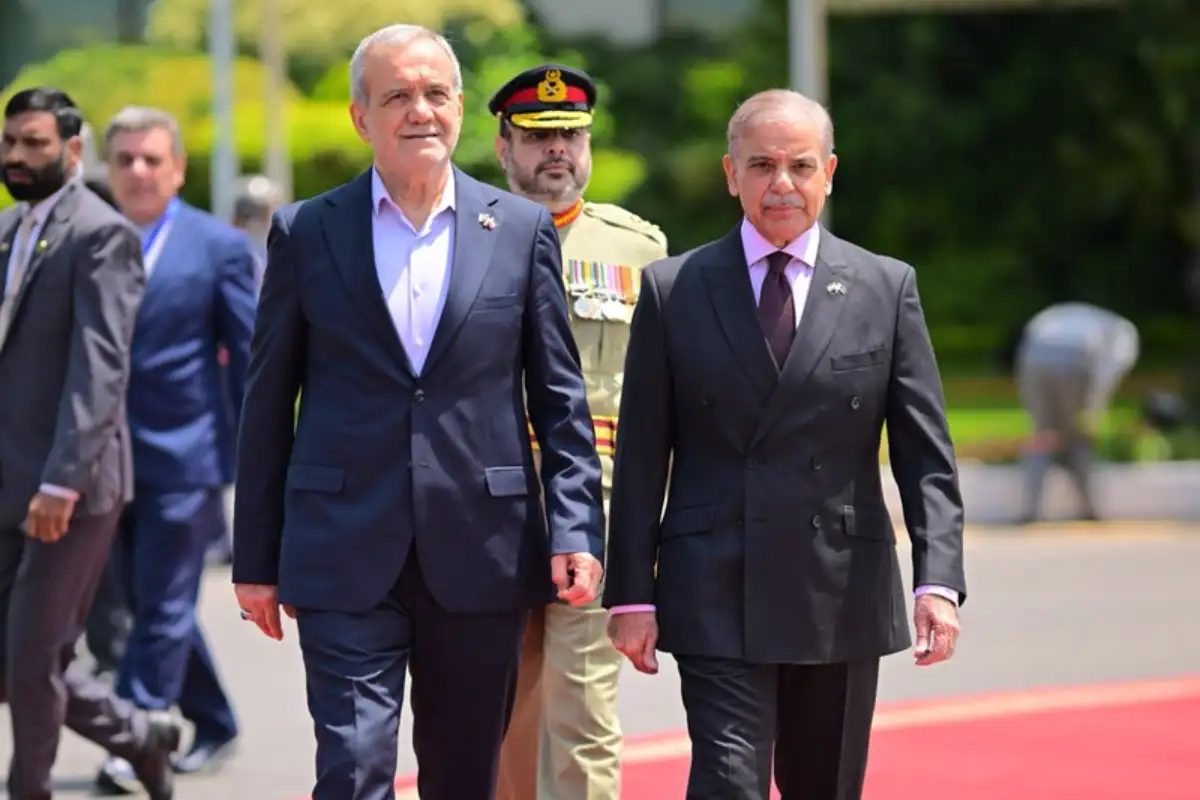 Iranian President Masoud Pezeshkian Receives Warm Welcome at PM House
