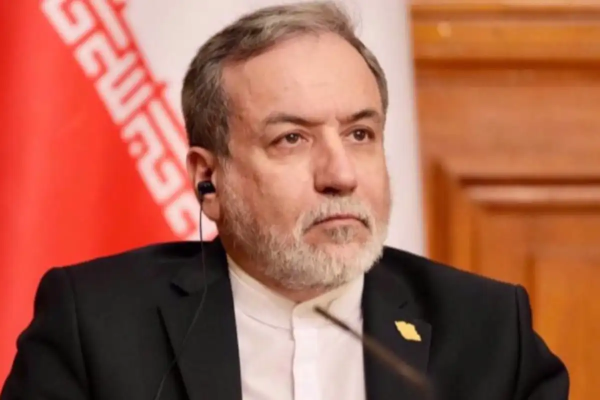 Iran Warns US: Armed Forces Will Leave No Attack Unanswered After Hormozgan Strikes