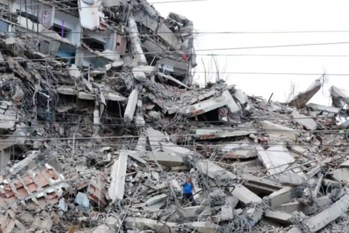 Venezuela Earthquake 2026: Twin 7.2 and 7.5 Magnitude Quakes Kill 235, Injure 4,300 as Desperate Search for Survivors Continues