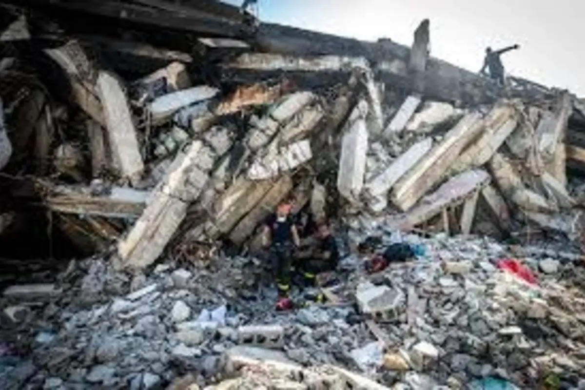 Venezuela Earthquakes Leave Over 1,700 Dead as Rescue Efforts Continue