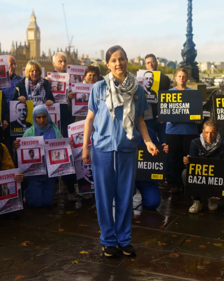 Protesters in London Demand Release of Detained Palestinian Doctor