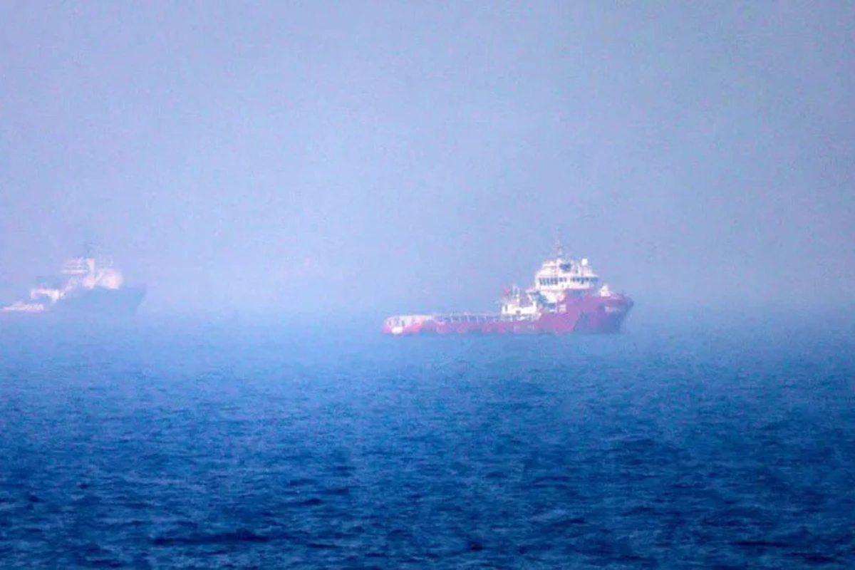 IRGC Navy strikes two rogue super tankers misled by US into crossing mined waters of Strait of Hormuz